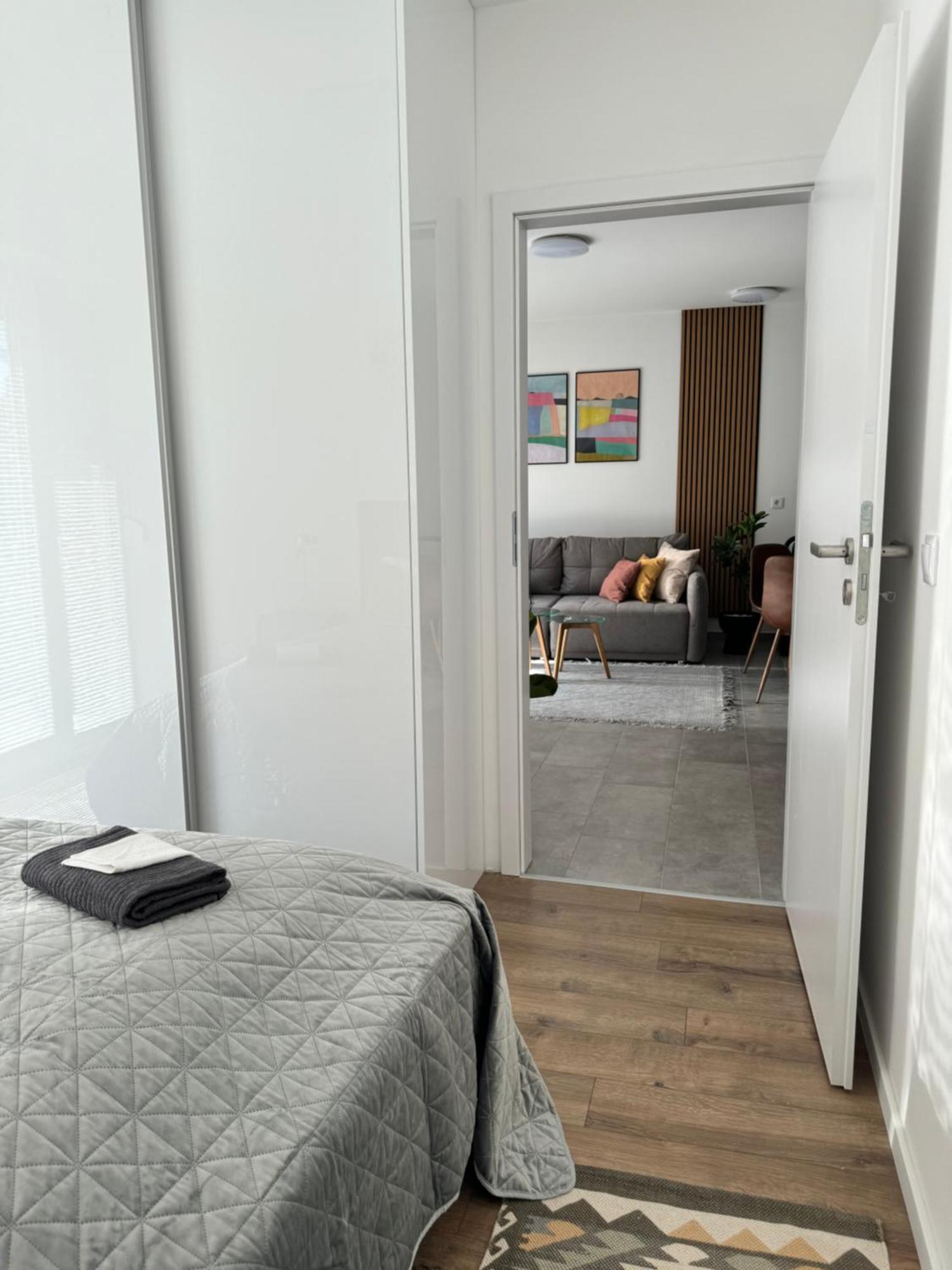 Hello 5C Apartman - Печ Экстерьер фото