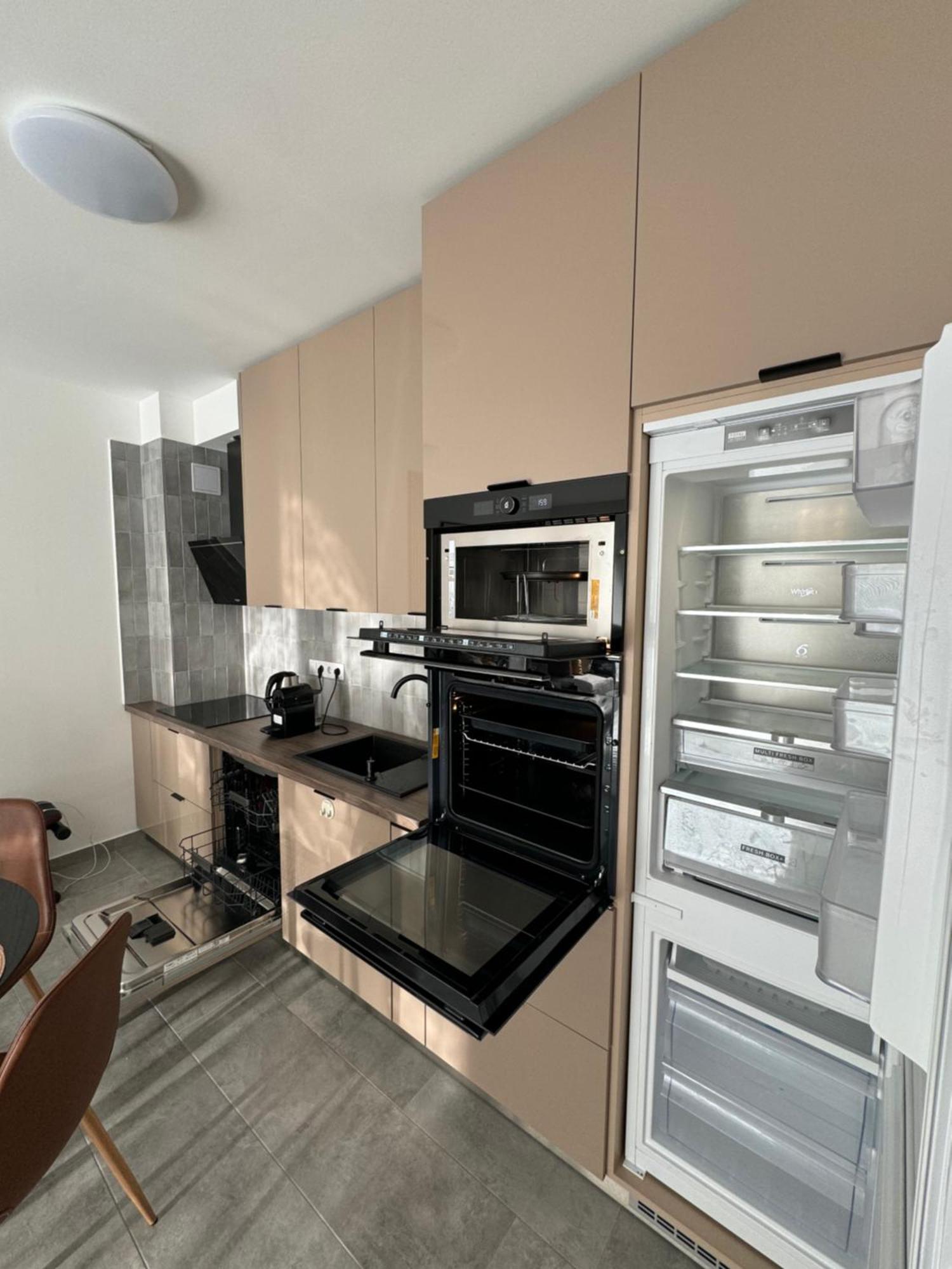 Hello 5C Apartman - Печ Экстерьер фото